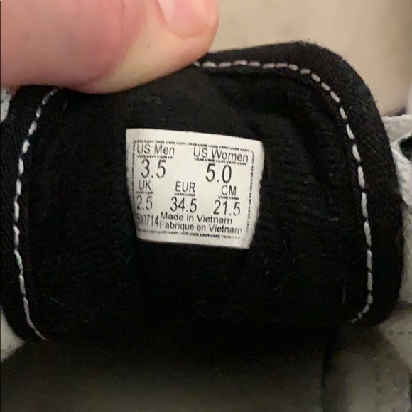 Black and White Old Skool Vans - Picture 5 of 5